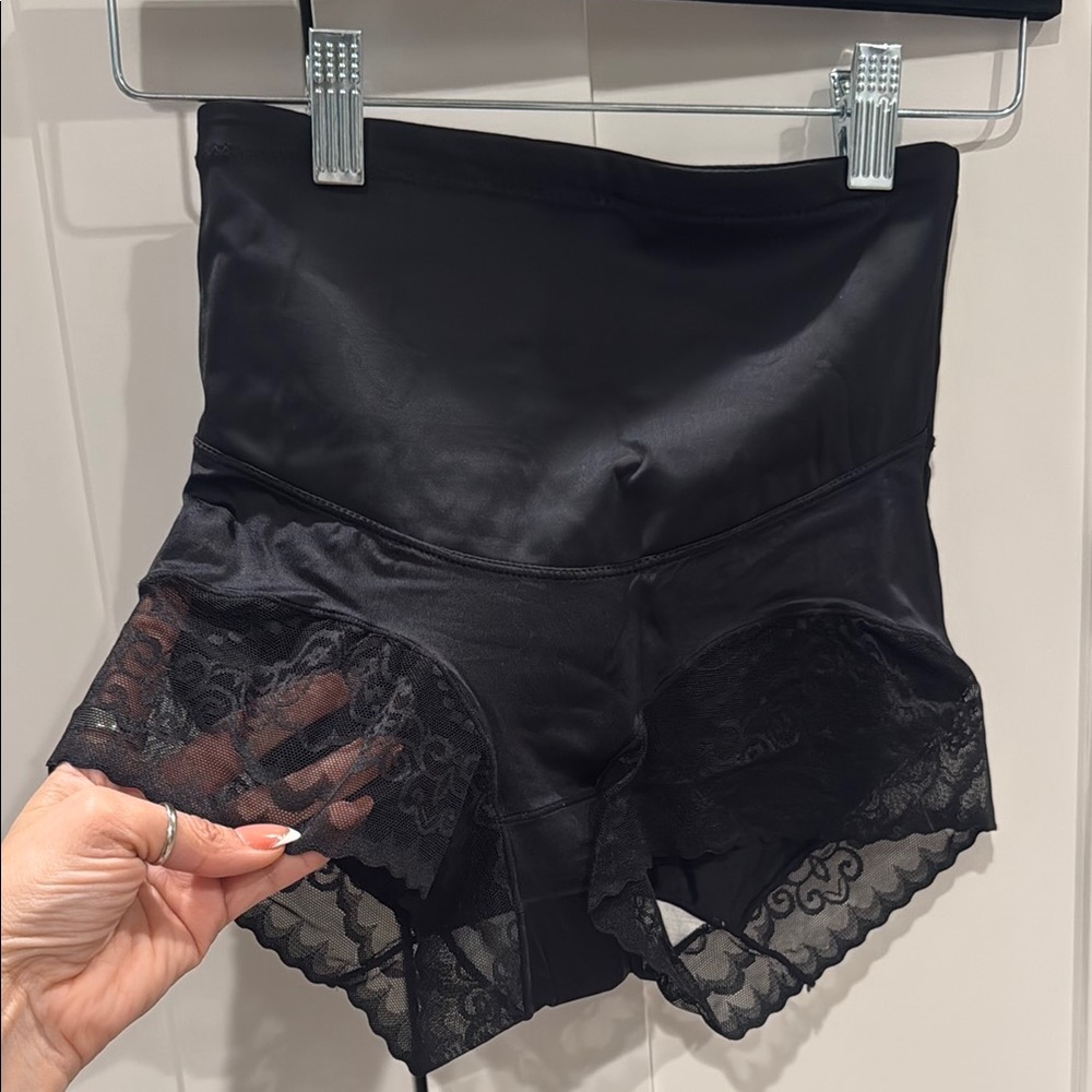 High-Waist Black Lace Shaping Briefs